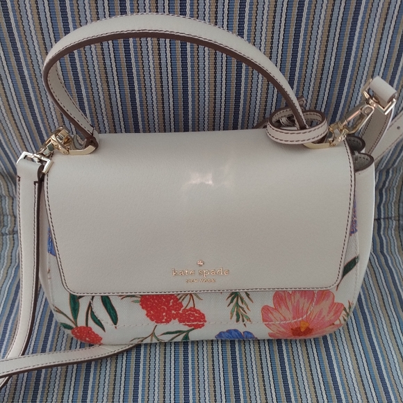 COPY - Kate spade  blossom bag (Wallet Not Available) - Picture 3 of 8